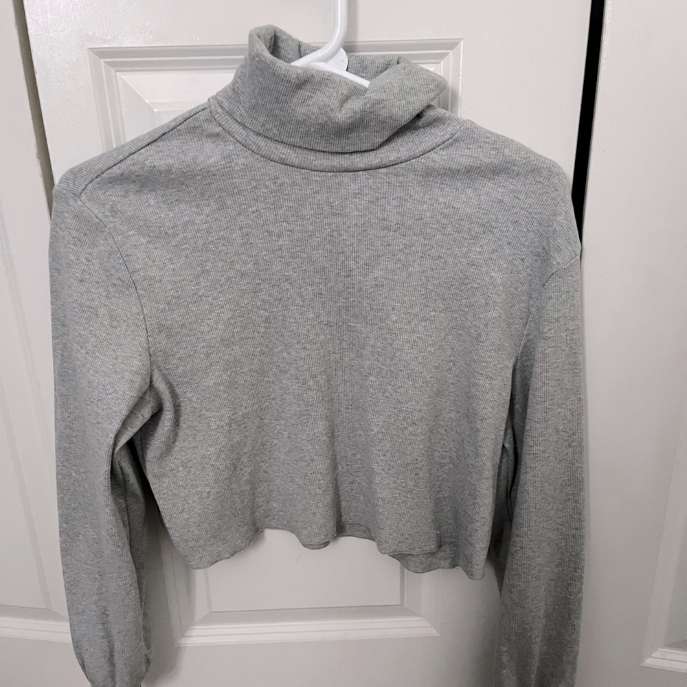 Forever 21 cropped turtle neck long sleeve